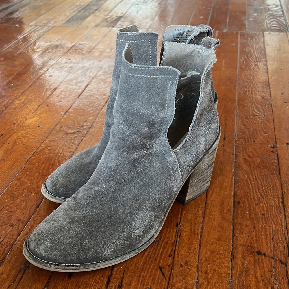 **MOVING SALE** Steve Madden size 11 bootie